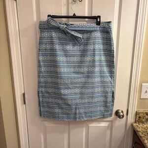 Ann Taylor Blue and White Embroidered Belted Pencil Skirt 18